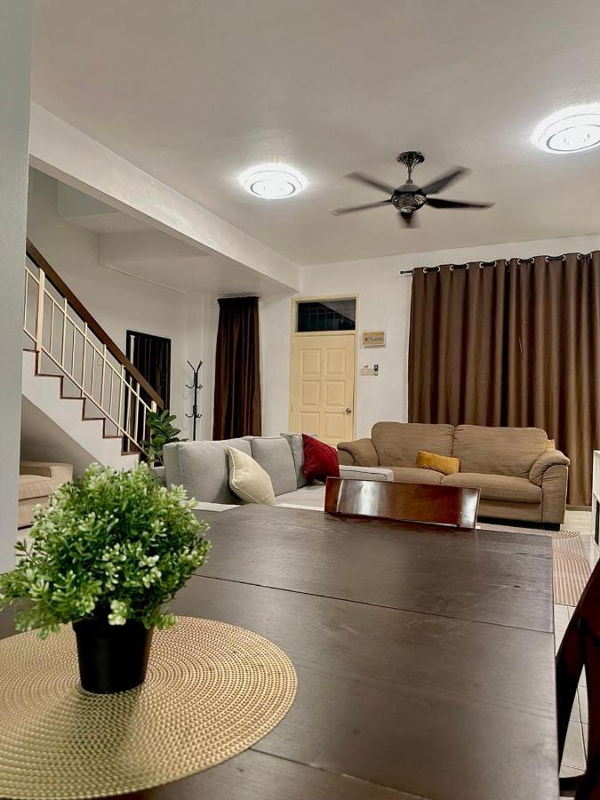 Mijanna - Holiday home Johor Bahru